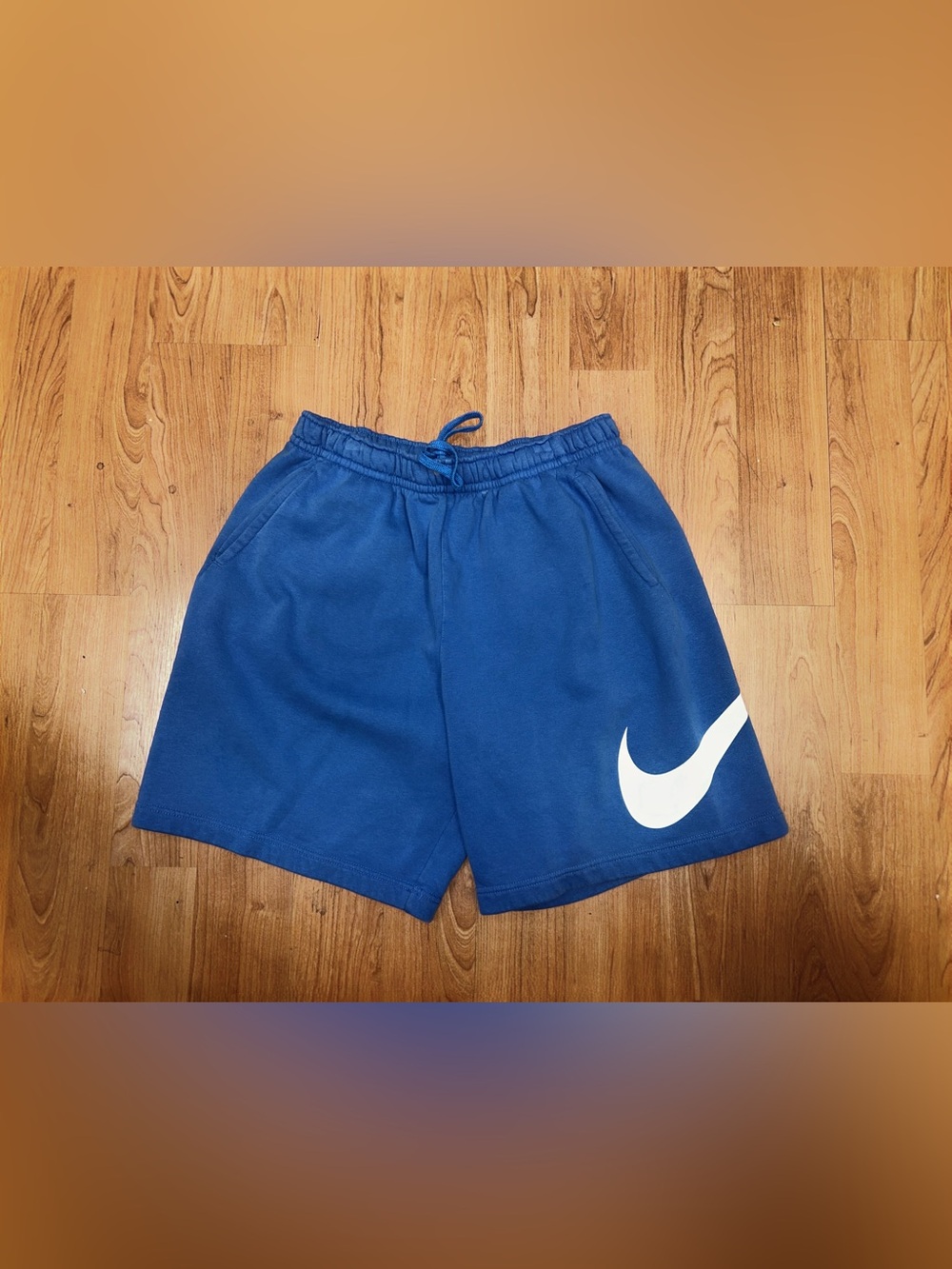Men's Nike Club Fleece Swoosh Graphic Shorts Large